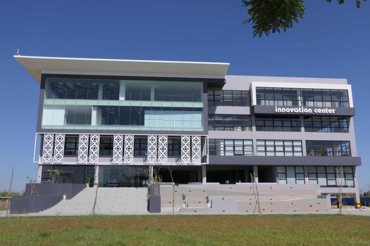 អាហារូបករណ៍១០០% នៅបណ្ឌិត្យសភាបច្ចេកវិទ្យាឌីជីថល នឹងផ្ដល់ជូន១០០កន្លែង - CNC  News